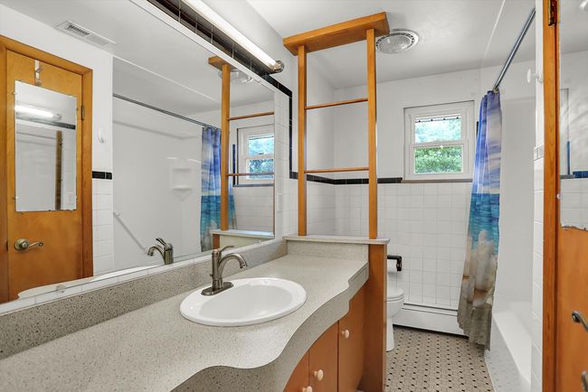 2220 E 7 Th St, House other with 2 bedrooms, 2 bathrooms and null parking in Anderson IN | Image 34