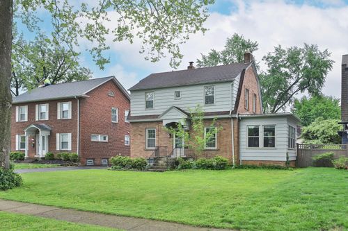 2449 Dale Ave, Bexley, OH, 43209-1726 | Card Image
