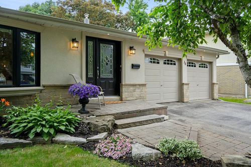 34 Irwin Cres, Georgetown, ON, L7G1G1 | Card Image