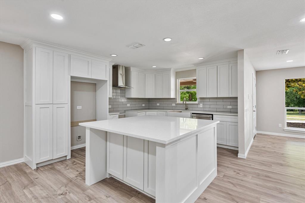 Ewing Ave, Dallas, TX 75216
