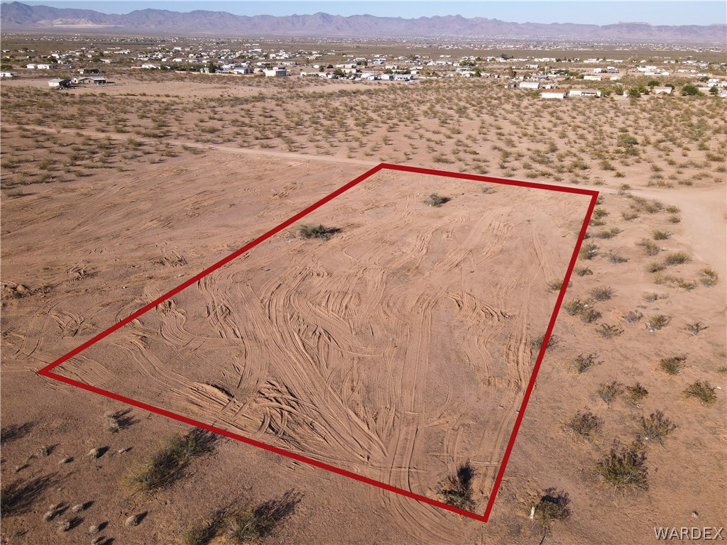 Land in Golden Valley