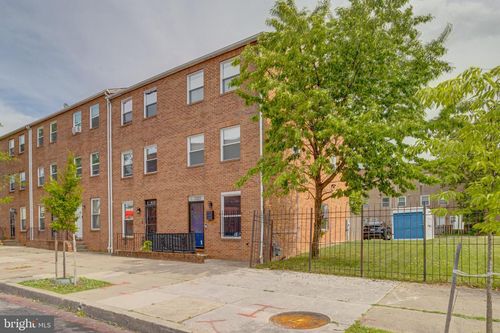 1221 E Oliver St, BALTIMORE, MD, 21202-5721 | Card Image