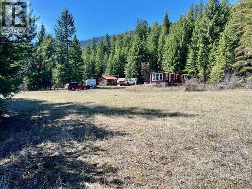 6914 95 Highway, Kingsgate, BC, V0B | Card Image