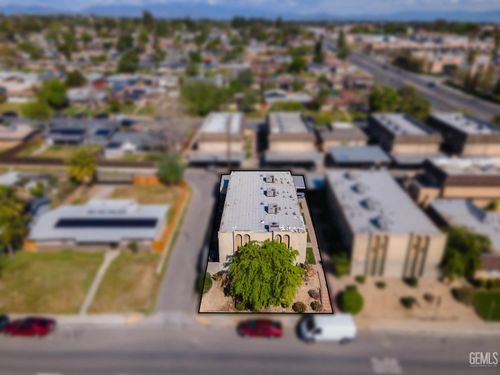 2713 Haley St, Bakersfield, CA, 93305-2135 | Card Image