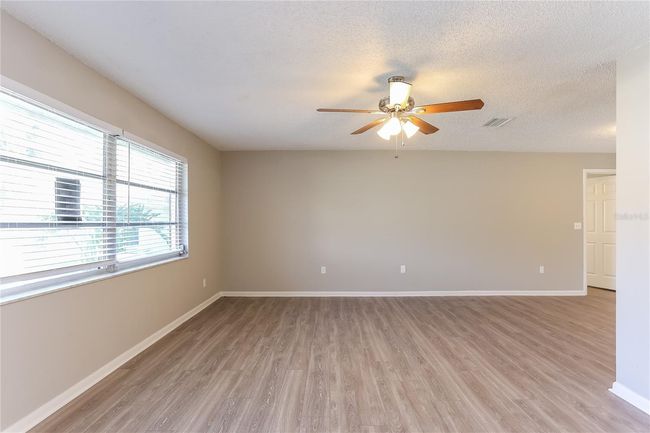 2704 Woodview Ct, House other with 3 bedrooms, 2 bathrooms and null parking in CLEARWATER FL | Image 4