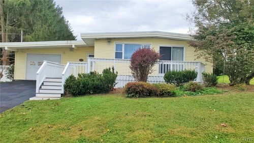 4325 Cosmos Hill Rd, Cortland, NY, 13045-9132 | Card Image