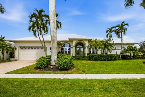 150 Peach Court, Naples, FL, 34113 | Card Image