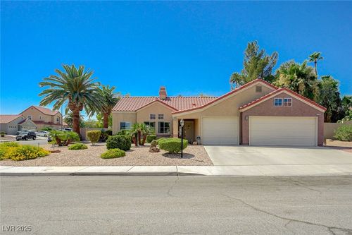 1734 Marshall Dr, Henderson, NV, 89014-3415 | Card Image