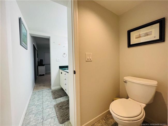 APT-401 - 10044 Ocean Dr, Condo with 3 bedrooms, 2 bathrooms and null parking in Jensen Beach FL | Image 63