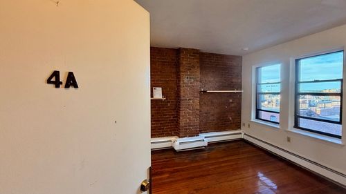4a-57 Charter Street, Boston, MA, 02113 | Card Image