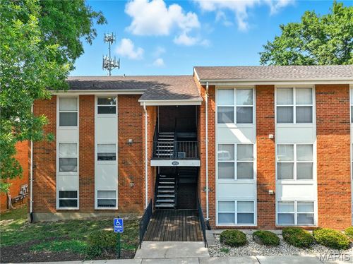 103-1951 Greenpoint Drive, Kirkwood, MO, 63122 | Card Image