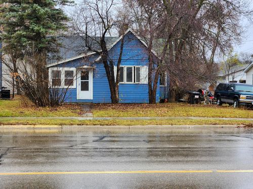 315 Minnesota Ave W, Sebeka, MN, 56477-6006 | Card Image