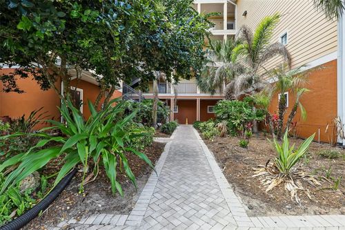 208-9055 Treasure Trove Ln, KISSIMMEE, FL, 34747-3038 | Card Image
