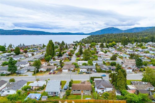 8082 York Ave, Crofton, BC, V0R1R0 | Card Image
