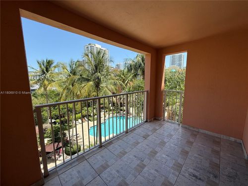 4506-19801 E Country Club Dr, Aventura, FL, 33180-4809 | Card Image