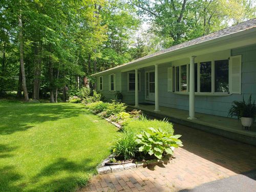 24 Chapel Rd, North Hampton, NH, 03862-2204 | Card Image
