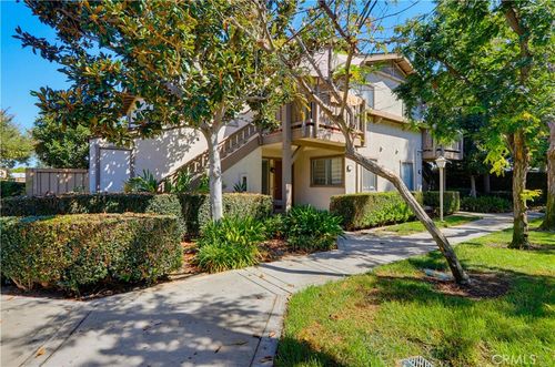 27 Rockwood, Irvine, CA, 92614-7405 | Card Image