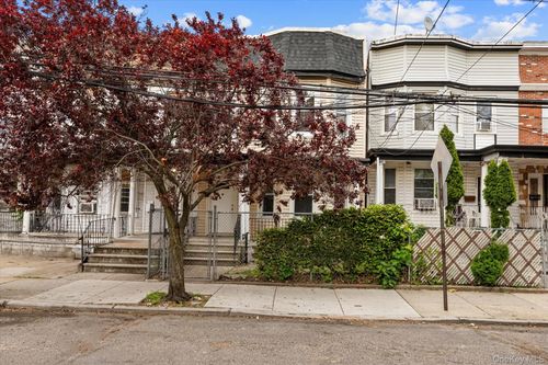 9547 115th Street, New York, NY, 11419 | Card Image