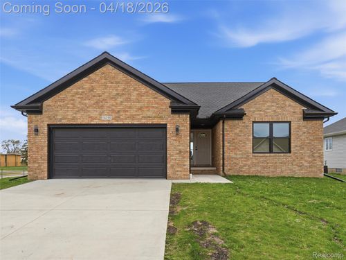 16250 Guest Ct, Roseville, MI, 48066-7145 | Card Image