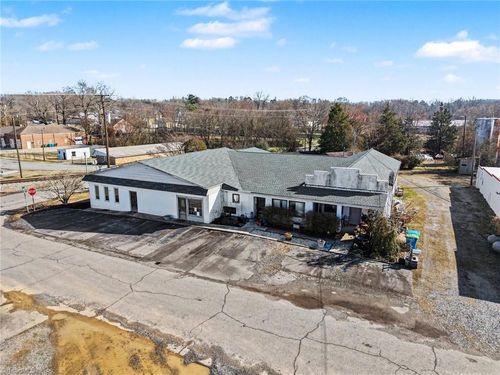 11 Bell Ave, Denton, NC, 27239-6669 | Card Image