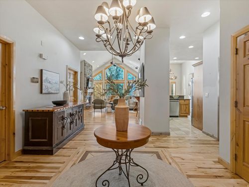 4220 Sunrise Dr, Eden, UT, 84310-6764 | Card Image