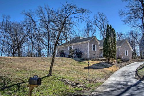 61 Lake Dr, Trenton, GA, 30752-4672 | Card Image