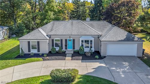 5108 Meadow Wood Blvd., Lyndhurst, OH, 44124 | Card Image