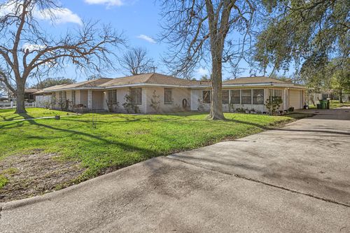2109 Britton St, Baytown, TX, 77520-6402 | Card Image