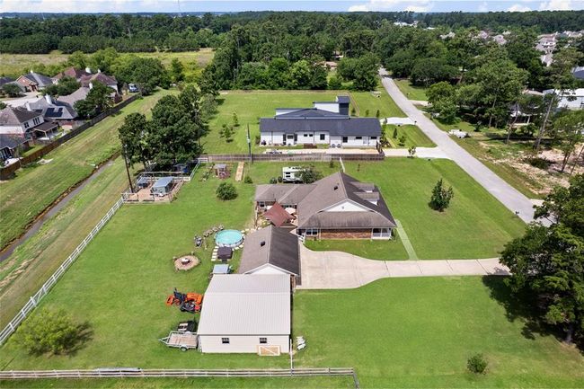 10711 Indian Trails Dr, House other with 3 bedrooms, 2 bathrooms and 2 parking in Tomball TX | Image 11