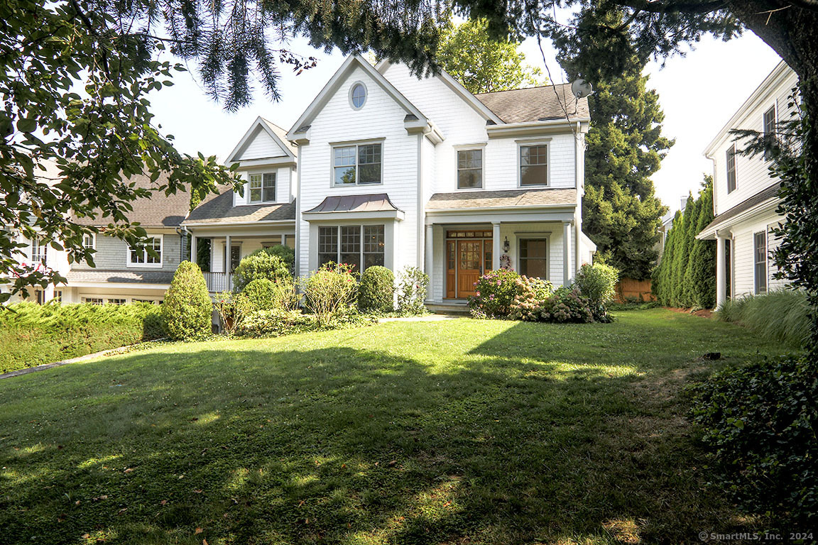 Oakleigh Ct, Norwalk, CT 06853
