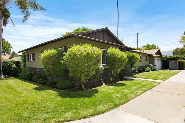 544 N California St, House other with 3 bedrooms, 2 bathrooms and 2 parking in Burbank CA | Image 27
