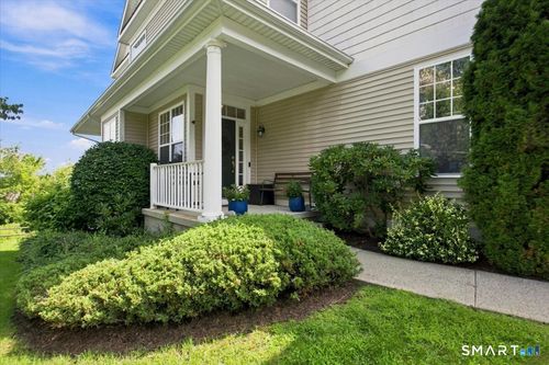 35-35 Maura Ln, Danbury, CT, 06810-7118 | Card Image