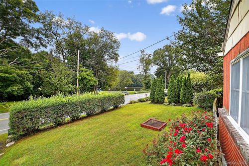 107 Allan St, Cortlandt Mnr, NY, 10567-1613 | Card Image