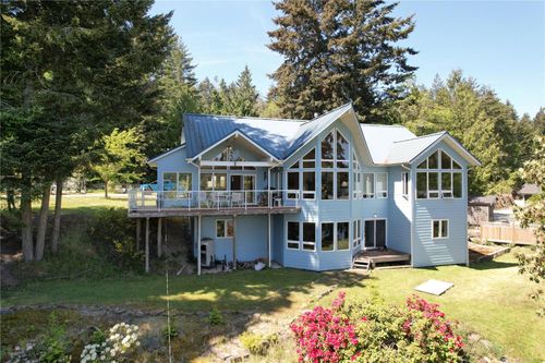 207 Welbury Dr, Salt Spring Island, BC, V8K2L7 | Card Image