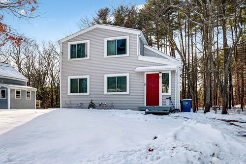 27 Beech St, Tyngsboro, MA, 01879-1601 | Card Image