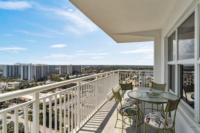 APT-1806 - 3850 Galt Ocean Dr, Condo with 2 bedrooms, 2 bathrooms and null parking in Fort Lauderdale FL | Image 28
