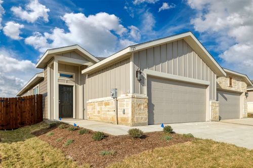 725 Fallow Dr, Venus, TX, 76084-2164 | Card Image