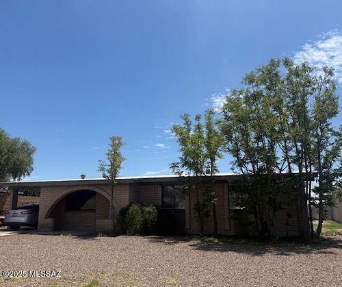 2411 W Oracle Jaynes Station Rd, Tucson, AZ, 85741-3544 | Card Image