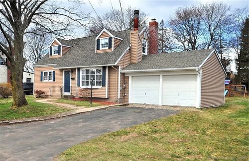 40 Mark St, Bristol, CT, 06010-5565 | Card Image
