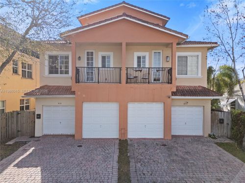 819 Sw 7th Ave, Fort Lauderdale, FL, 33315-3817 | Card Image