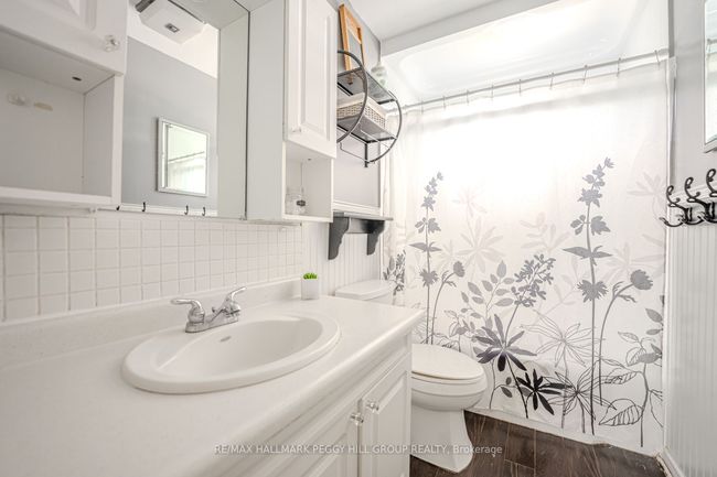 9 Oriole Crt, House other with 3 bedrooms, 2 bathrooms and 4 parking in Barrie ON | Image 13