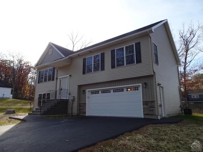 14 Marcy Ave., Home with 3 bedrooms, 1 bathrooms and null parking in Averill Park NY | Image 3