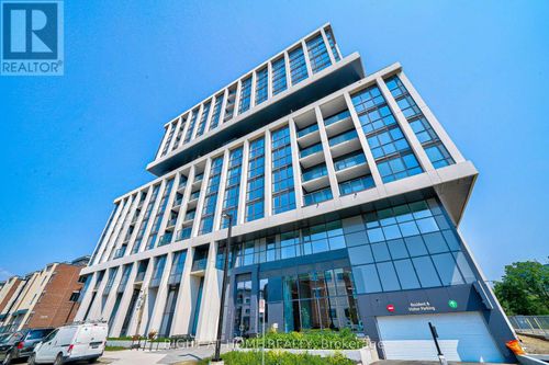 1063 Douglas Mccurdy Comm Circle, Mississauga (Port Credit), ON, L5L3H9 | Card Image