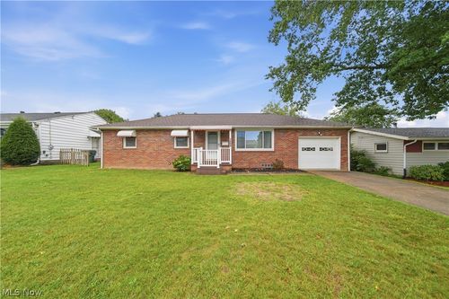 1009 Niles Street Sw, Massillon, OH, 44647 | Card Image