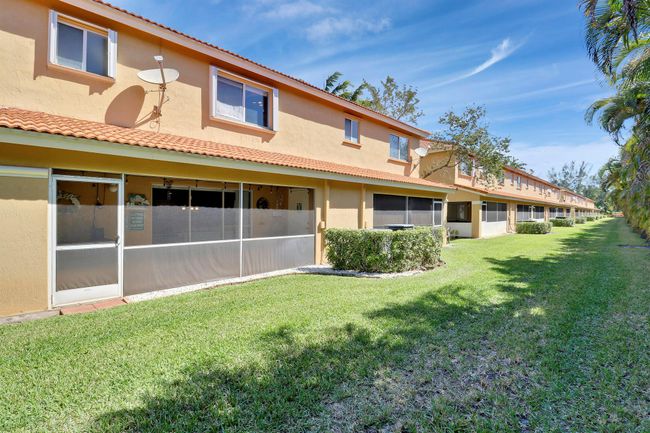 6170 Sugar Loaf Ln, Condo with 3 bedrooms, 3 bathrooms and null parking in West Palm Beach FL | Image 32