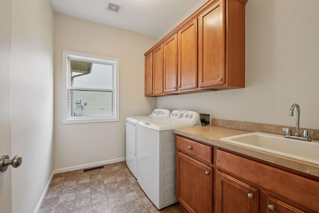 26912 Meadow Ridge Dr, House other with 4 bedrooms, 3 bathrooms and null parking in Elko New Market MN | Image 24