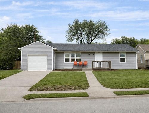 309 W 6th St, Maryville, MO, 64468-1524 | Card Image