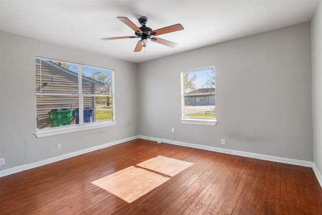 1237 San Felipe St, House other with 3 bedrooms, 1 bathrooms and null parking in Angleton TX | Image 7