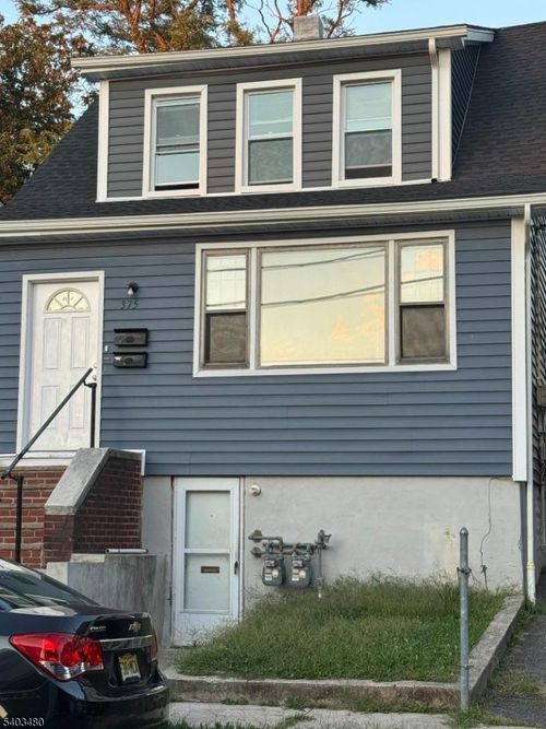 375 Tower St, Vauxhall, NJ, 07088-1330 | Card Image