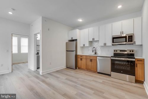 4-3962 Parrish St, Philadelphia, PA, 19104-4806 | Card Image